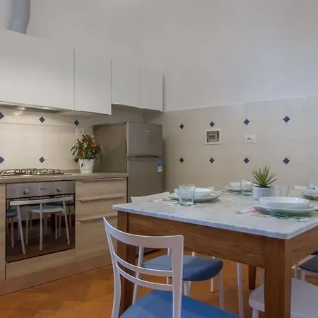 דירה House In Blu